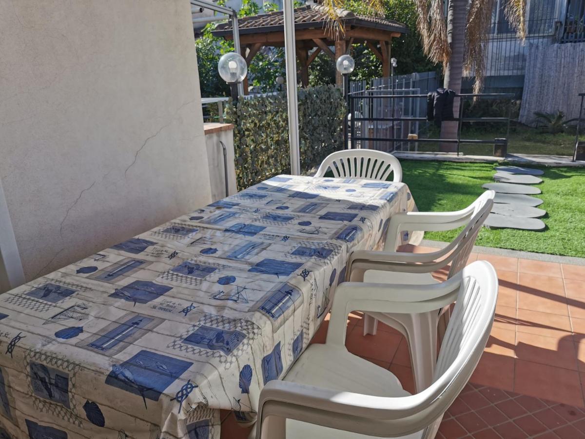 "Maretna" Apartment Mascali Luaran gambar